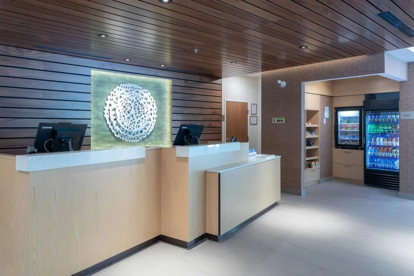 Fairfield by Marriott Inn & Suites Revelstoke LOUNGE_LOBBY