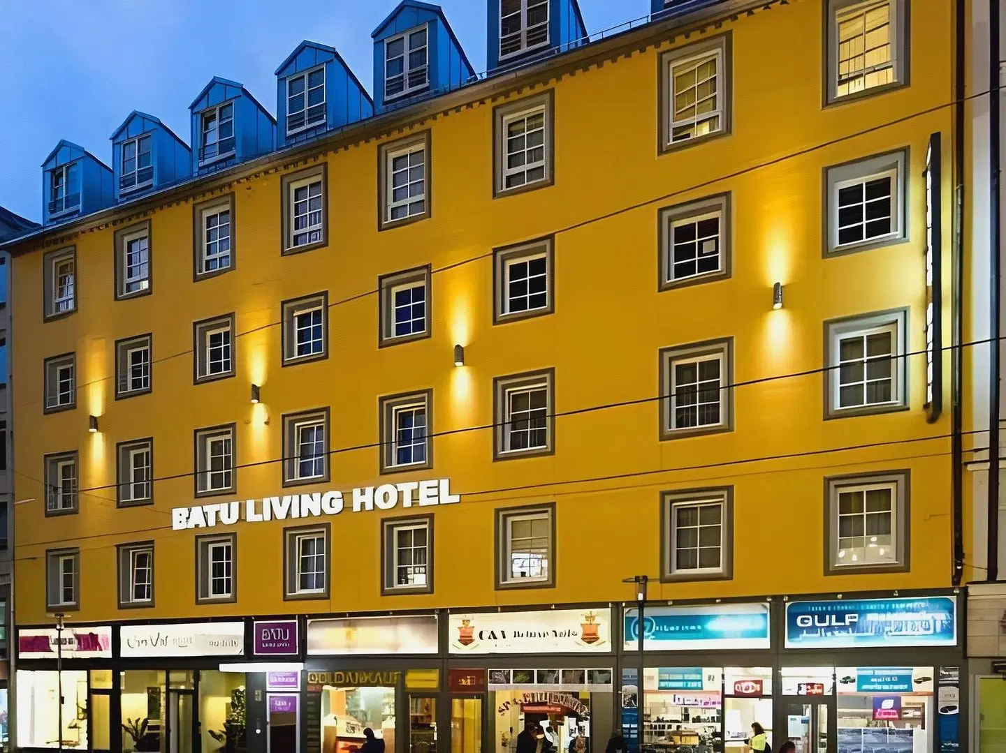 Batu Living Hotel in München EXTERIOR