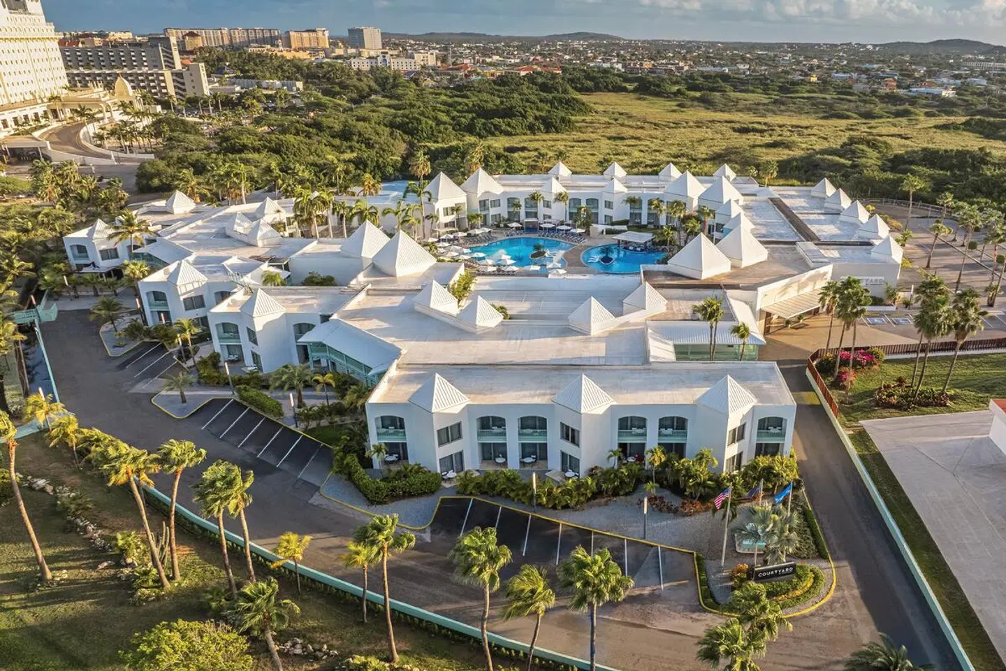 Courtyard by Marriott Aruba Resort EXTERIOR