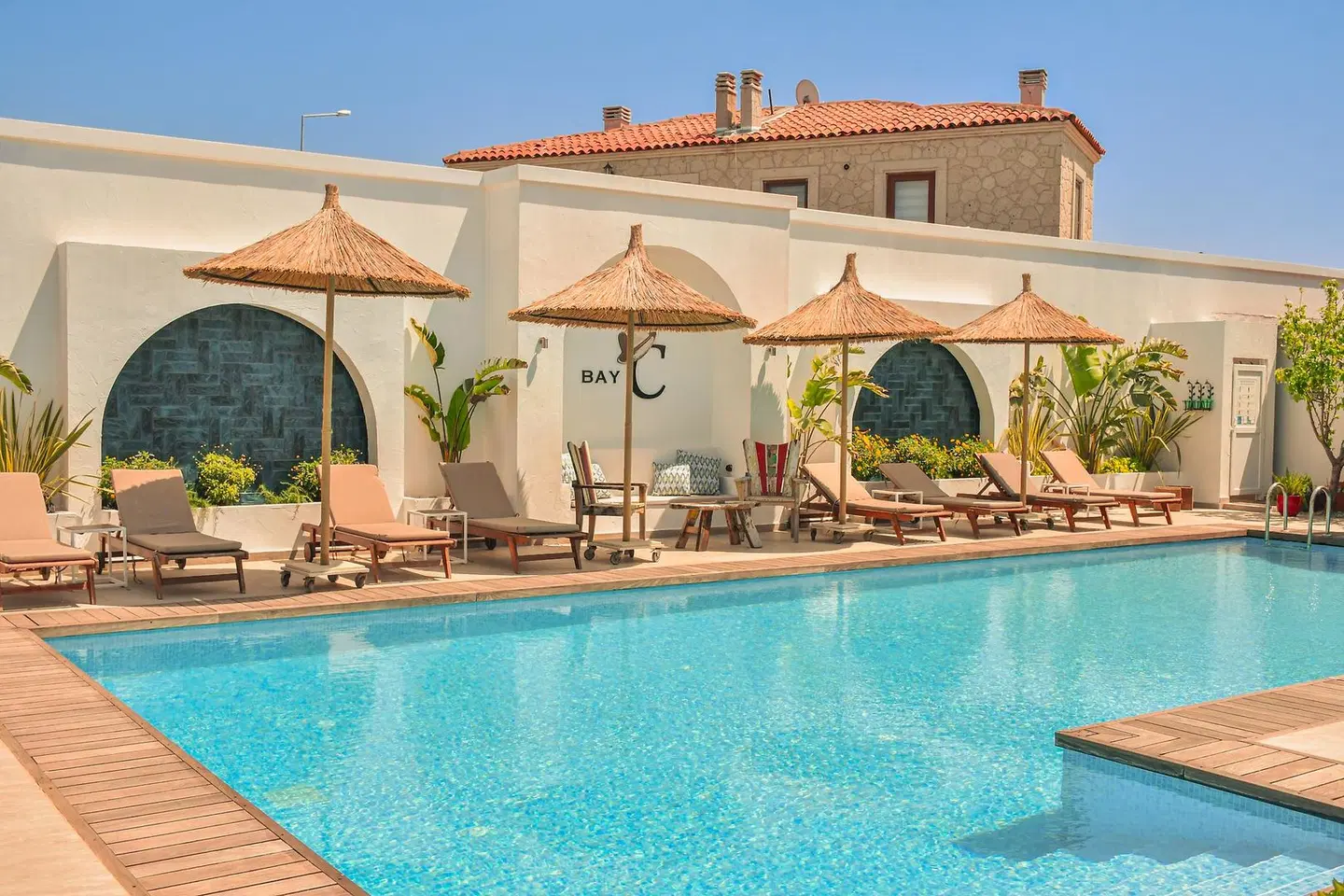Bay C OUTDOOR_POOL