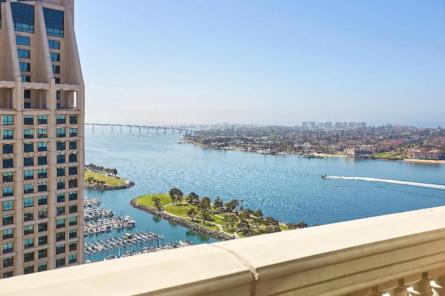 Manchester Grand Hyatt San Diego OUTDOOR_POOL