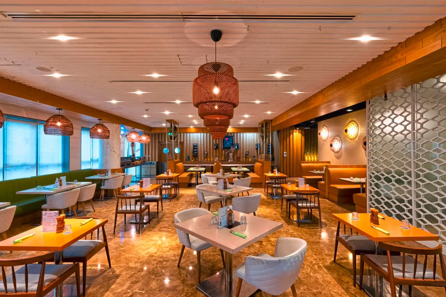 The First Collection Marina Dubai A Tribute Portfolio Hotel Restaurant