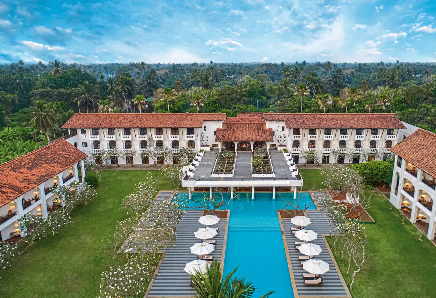 Heritance Ayurveda EXTERIOR