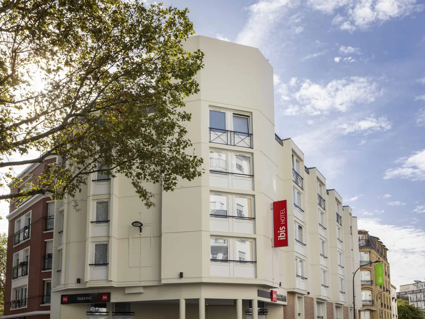 ibis Paris Nation Davout EXTERIOR
