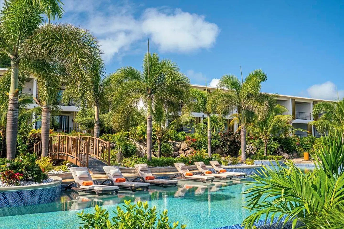 Golden Rock - Dive & Nature Resort OUTDOOR_POOL