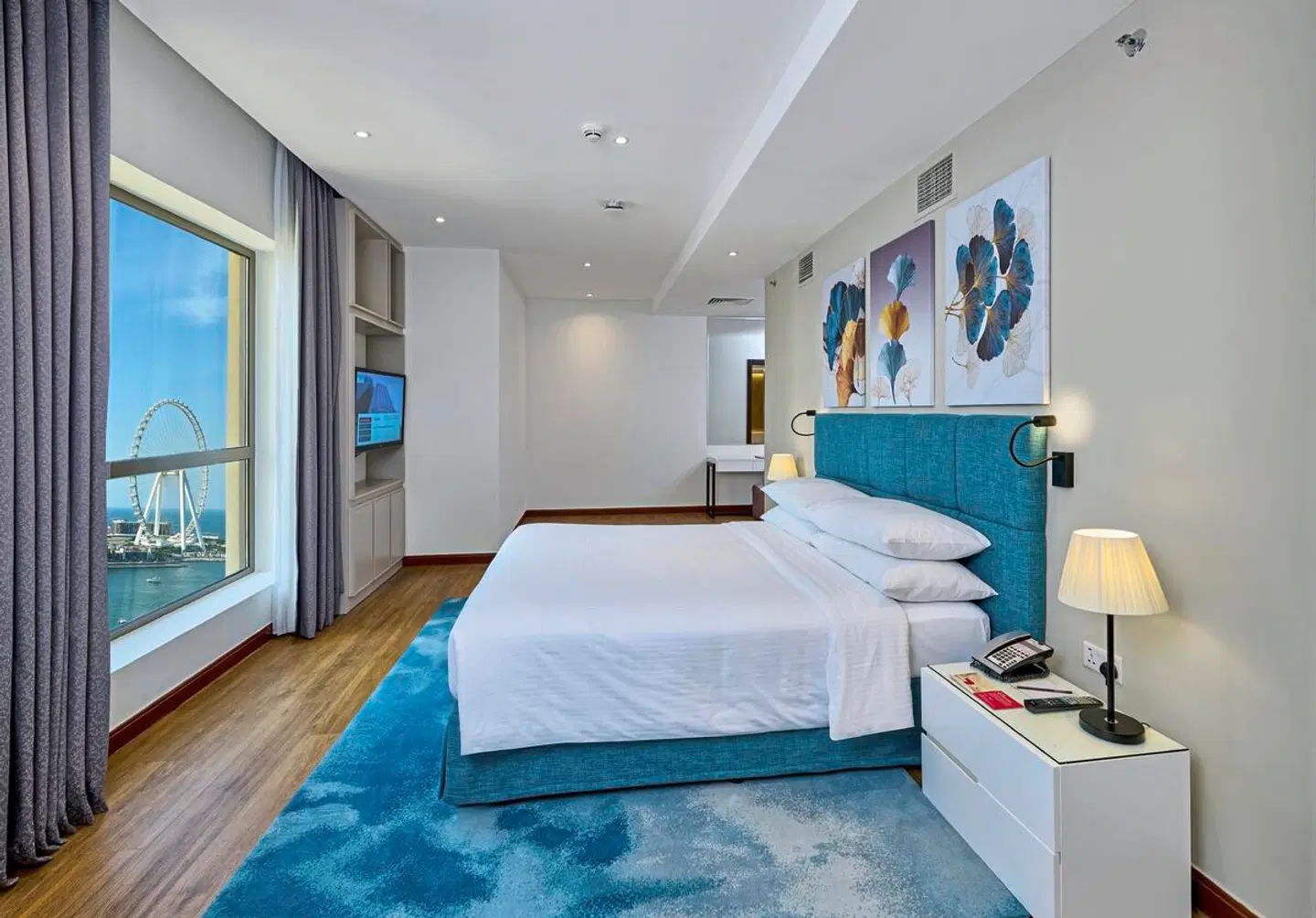 Ramada Hotel & Suites by Wyndham Dubai JBR ROOM_EXAMPLE