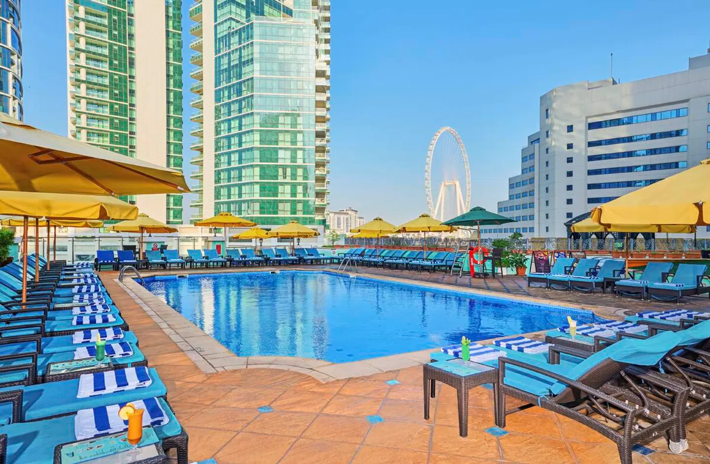 Ramada Hotel & Suites by Wyndham Dubai JBR OUTDOOR_POOL