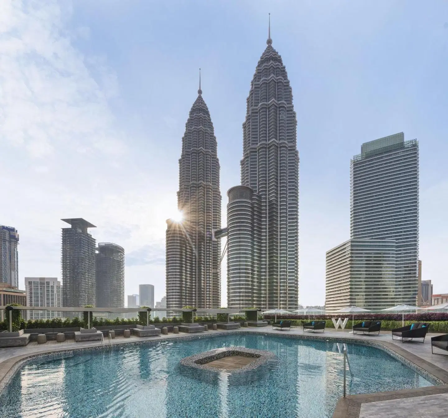W Kuala Lumpur OUTDOOR_POOL