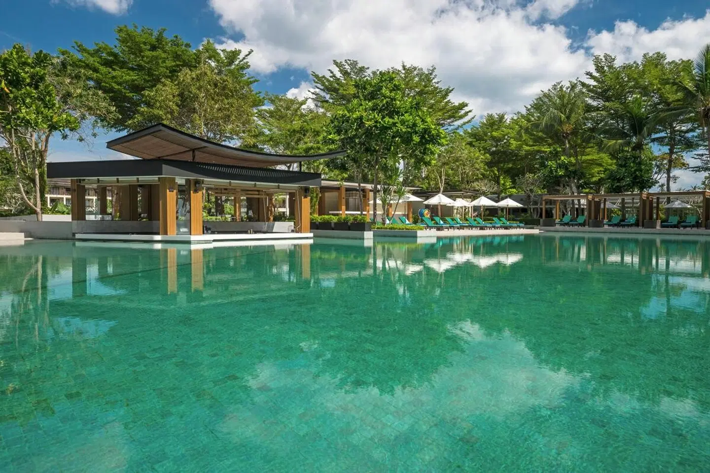 Dusit Thani Krabi Beach Resort OUTDOOR_POOL