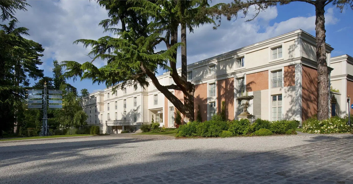 Waldorf Astoria Versailles - Trianon Palace EXTERIOR