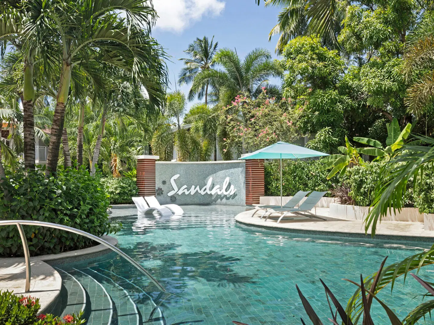 Sandals Halcyon Beach St. Lucia OUTDOOR_POOL