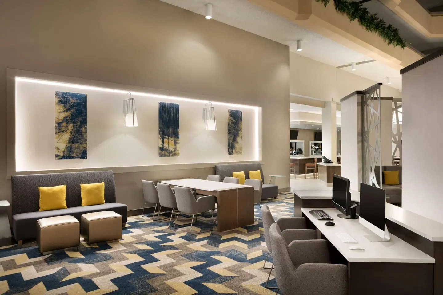 Hilton Fort Collins LOUNGE_LOBBY