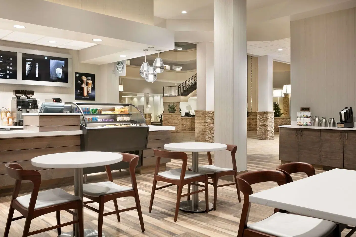 Hilton Fort Collins Bar