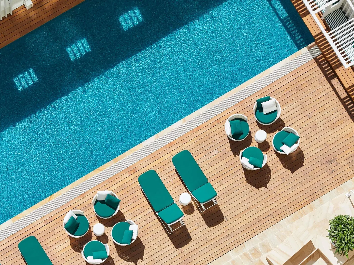 Swissôtel Sydney OUTDOOR_POOL