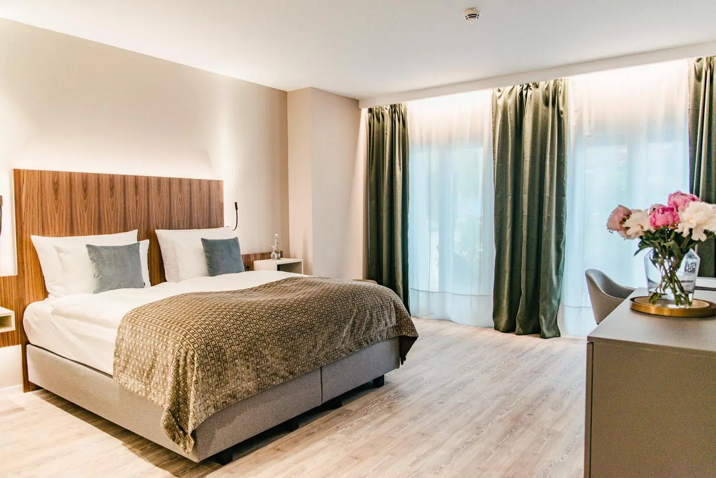 Maximilian ROOM_EXAMPLE