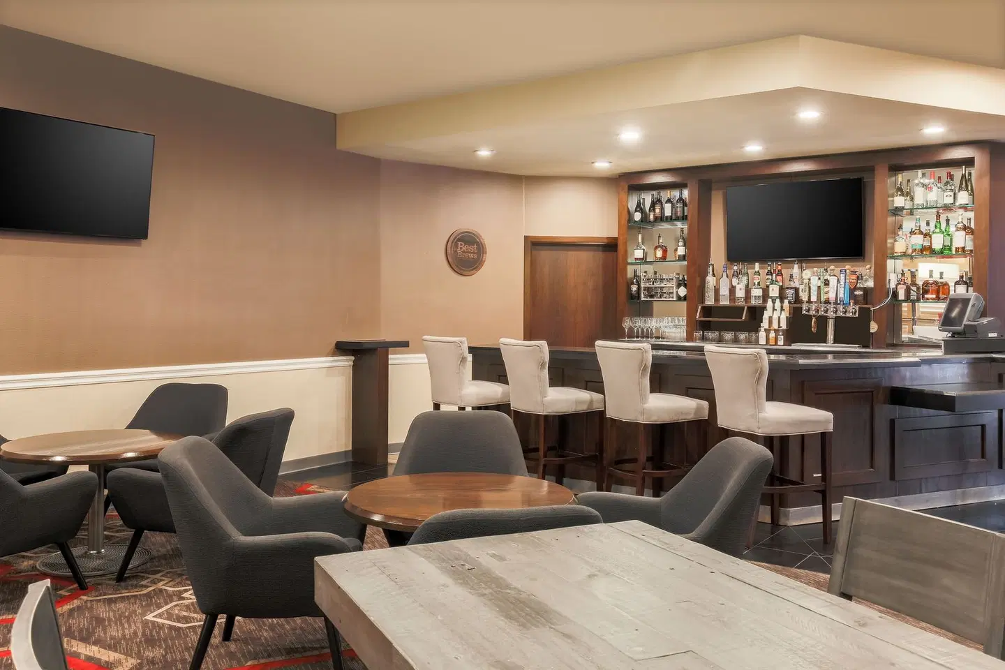 Four Points by Sheraton San Diego Bar