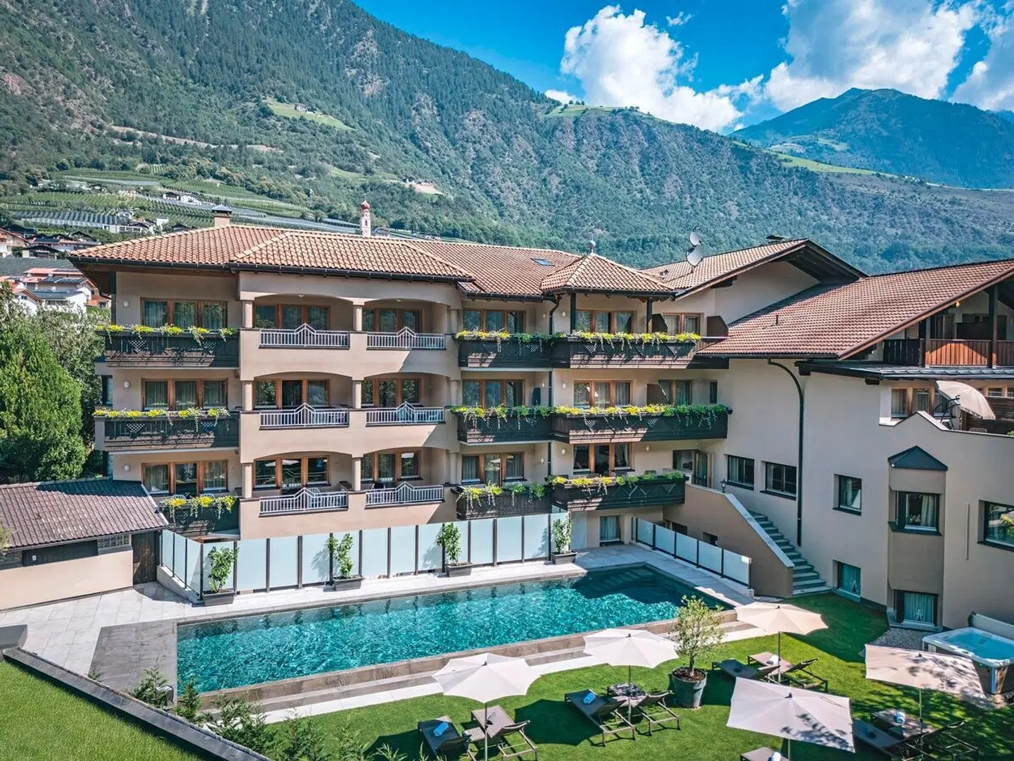 Kesslwirt EXTERIOR