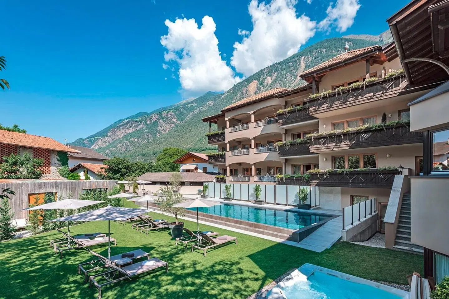 Kesslwirt OUTDOOR_POOL
