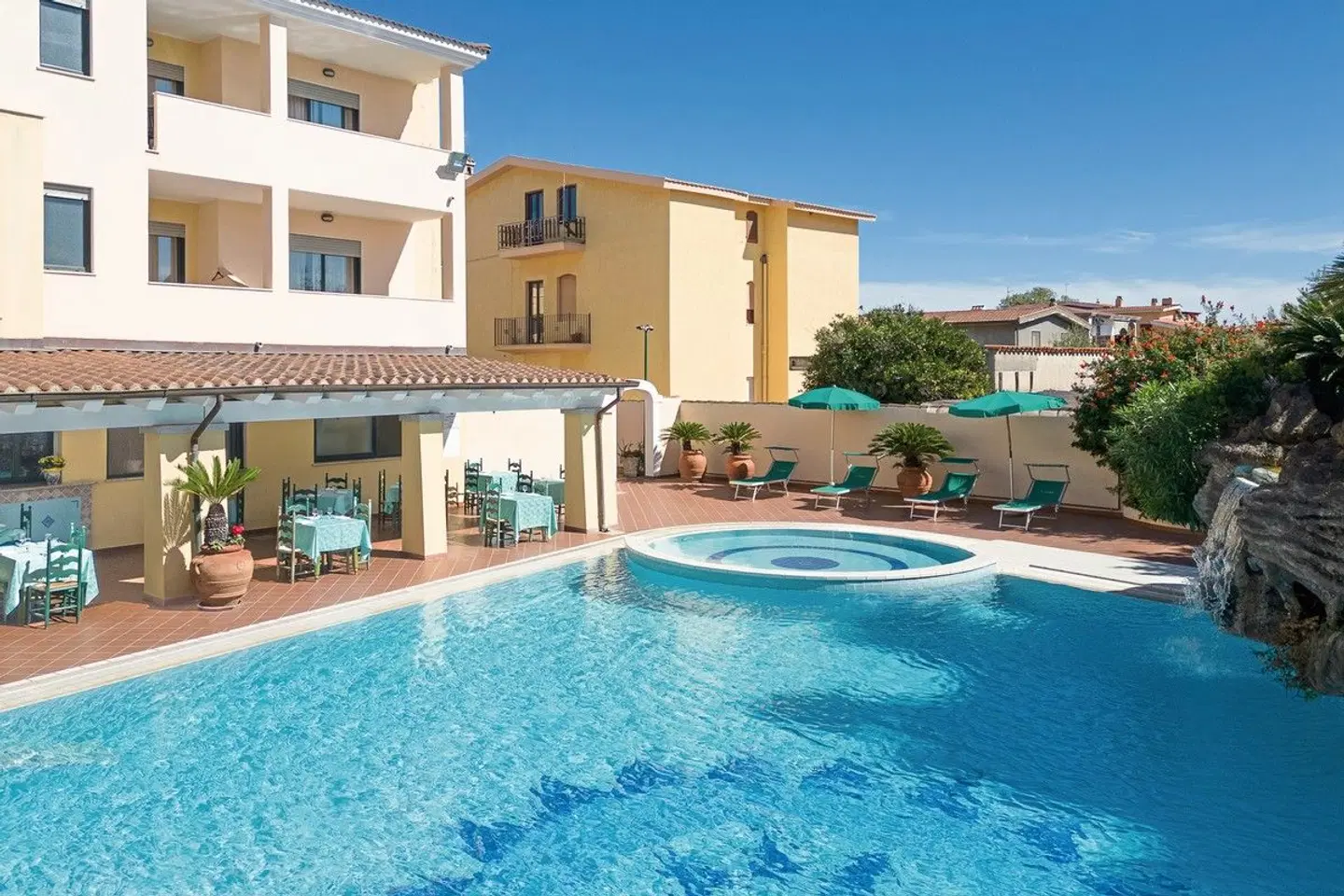 Maria Rosaria OUTDOOR_POOL