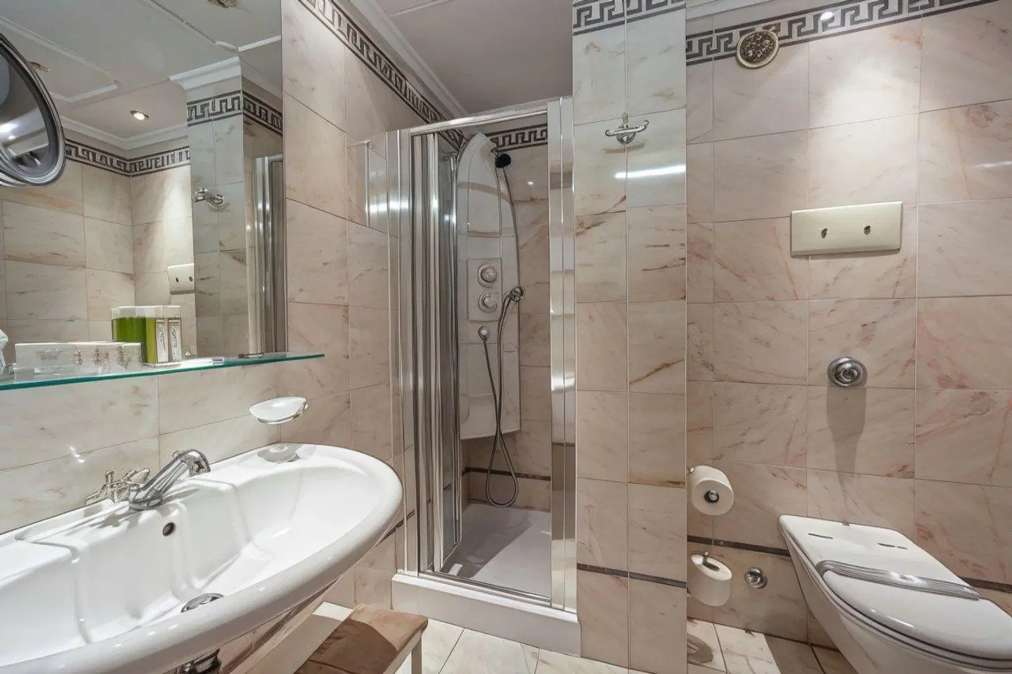 Abano Ritz Hotel Terme Badezimmer