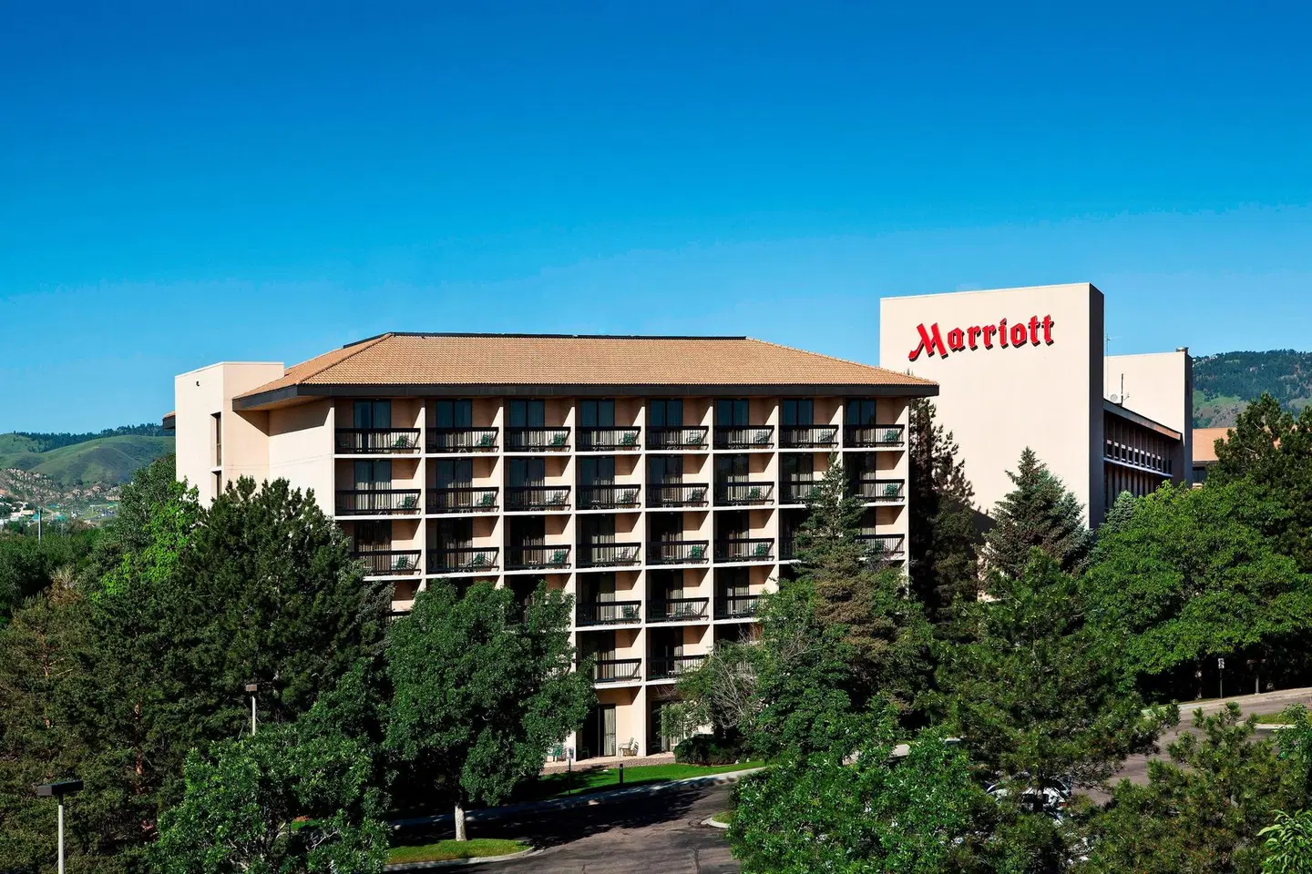 Denver Marriott West EXTERIOR
