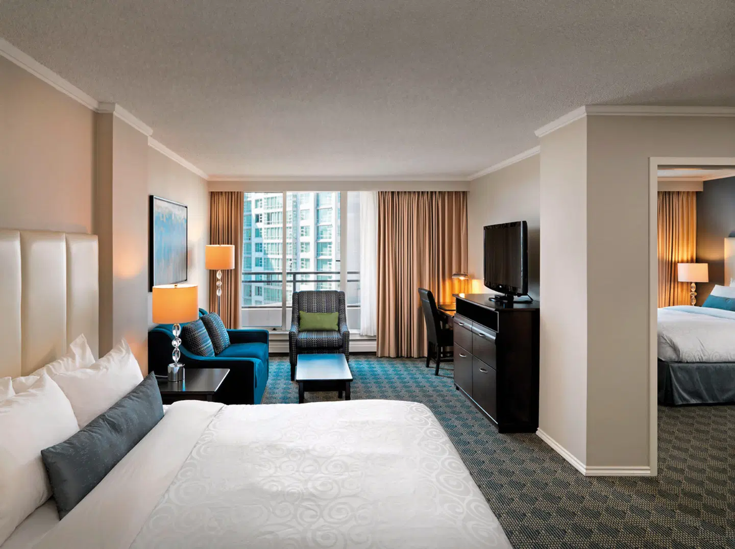 Chateau Victoria Hotel & Suites ROOM_EXAMPLE