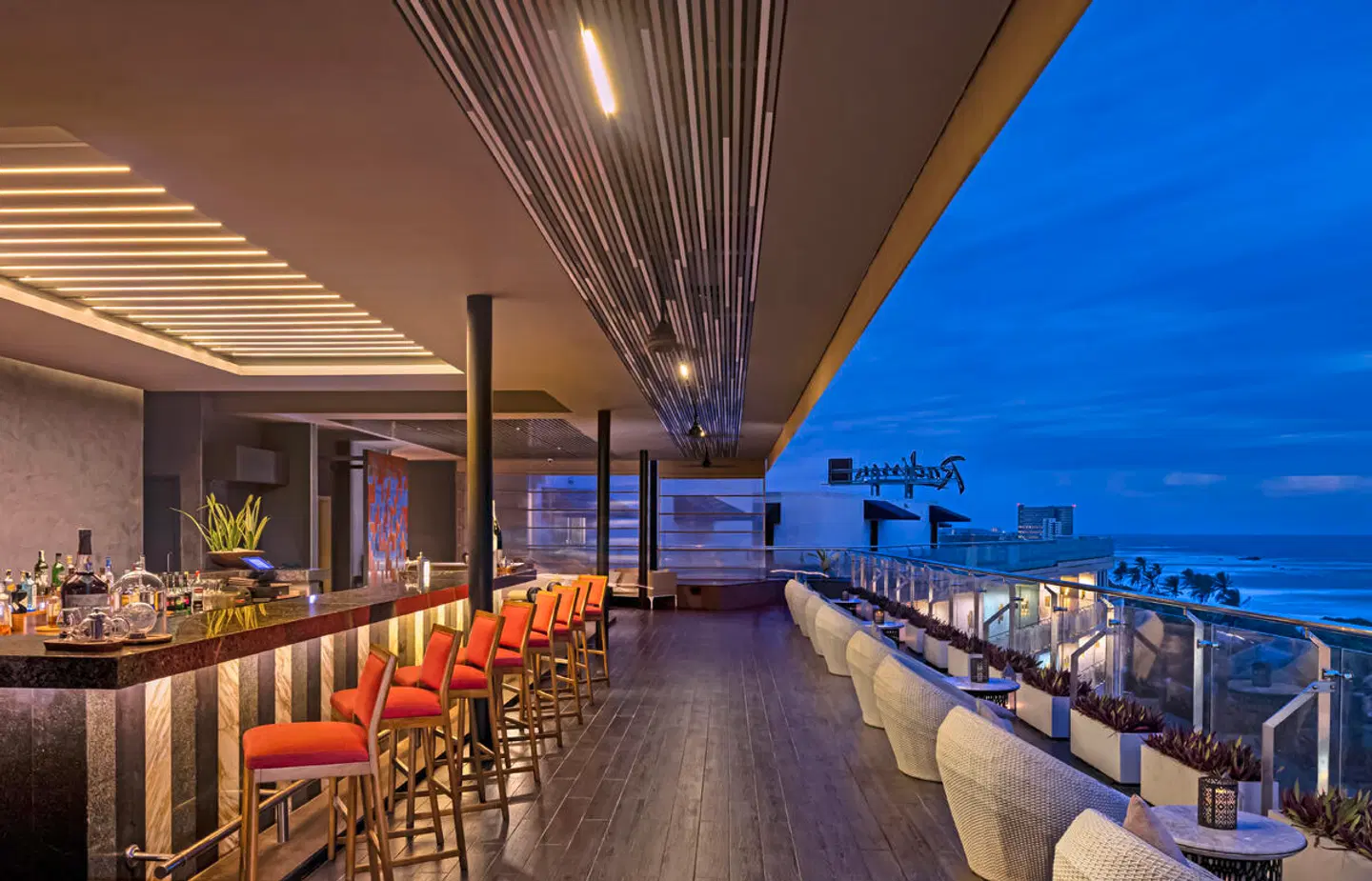 Radisson Blu Resort, Galle Bar