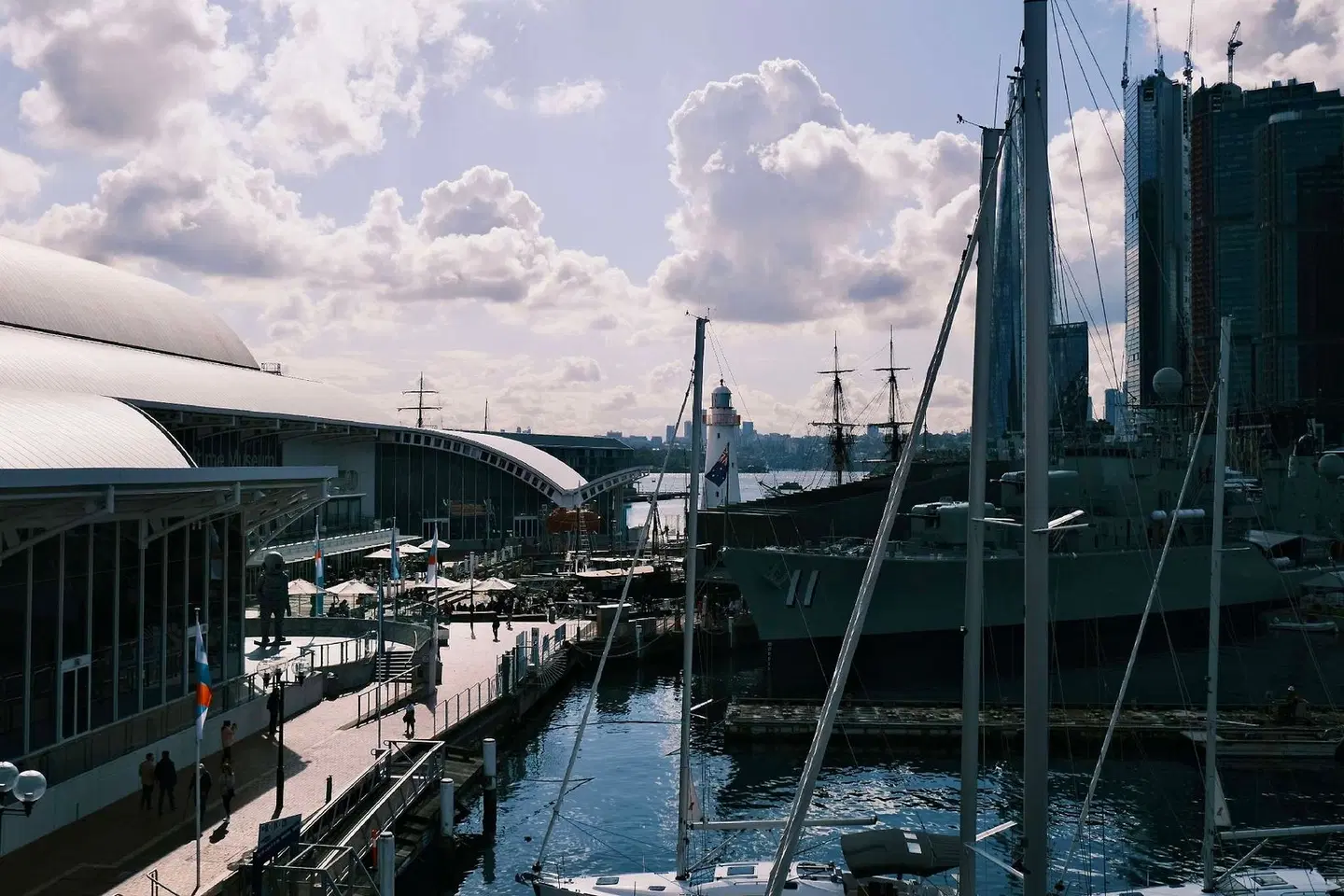 Metro Apartments On Darling Harbour SPORTS_AND_LEISURE