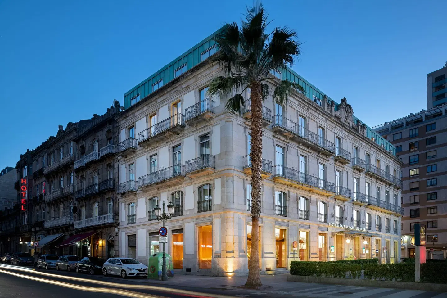AC Hotel by Marriott Palacio Universal EXTERIOR