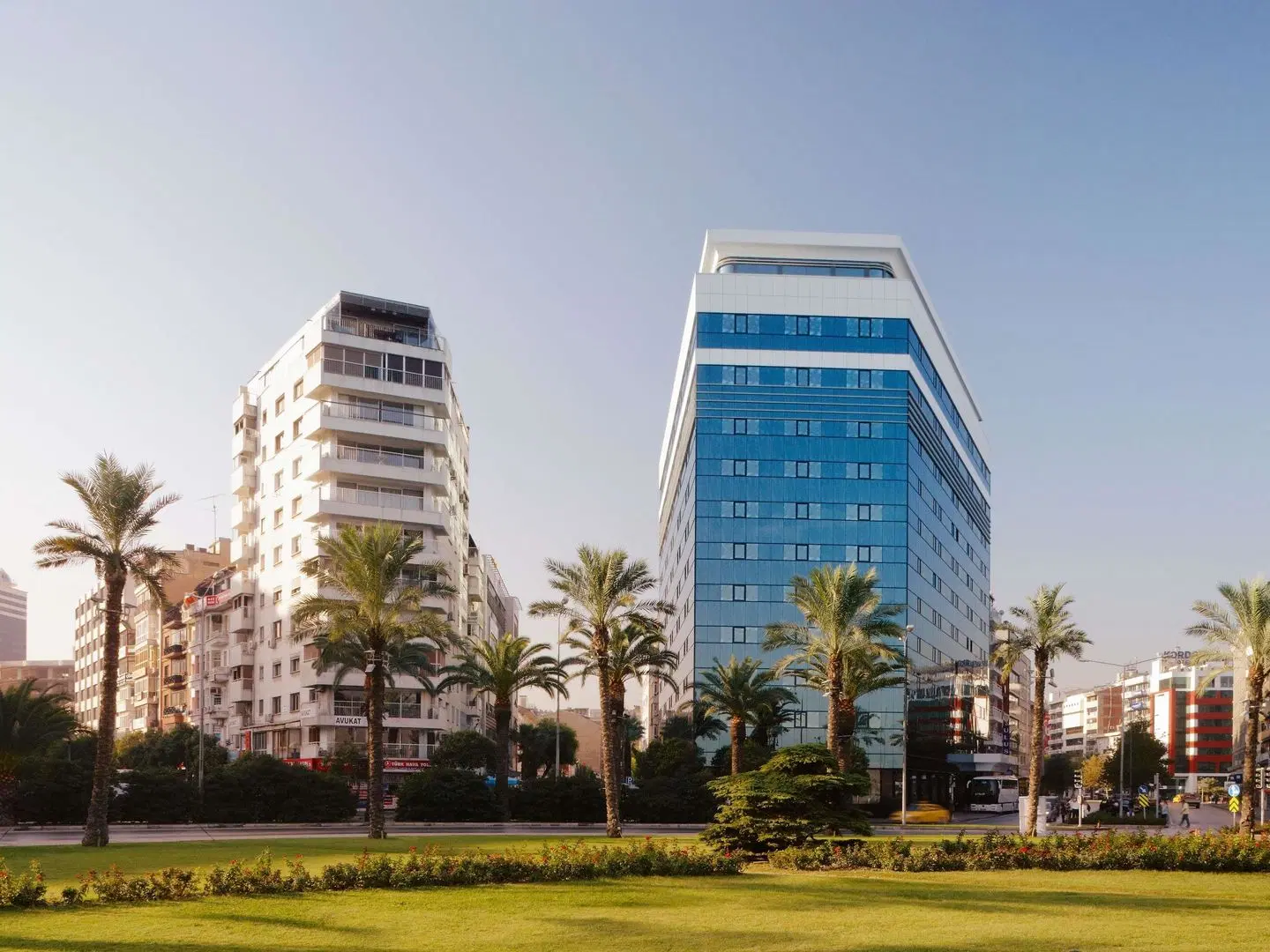 Mövenpick Hotel Izmir EXTERIOR
