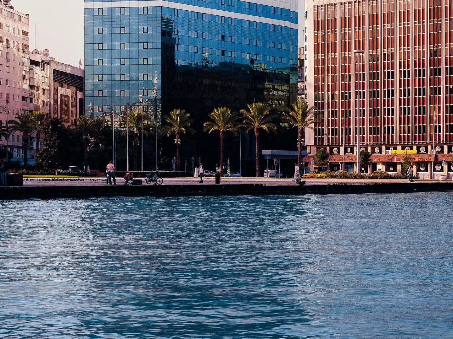 Mövenpick Hotel Izmir OUTDOOR_POOL