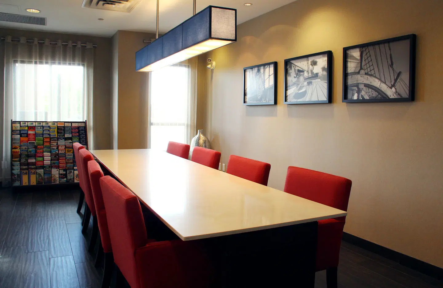 Holiday Inn Express & Suites Riverport Richmond by IHG Konferenz