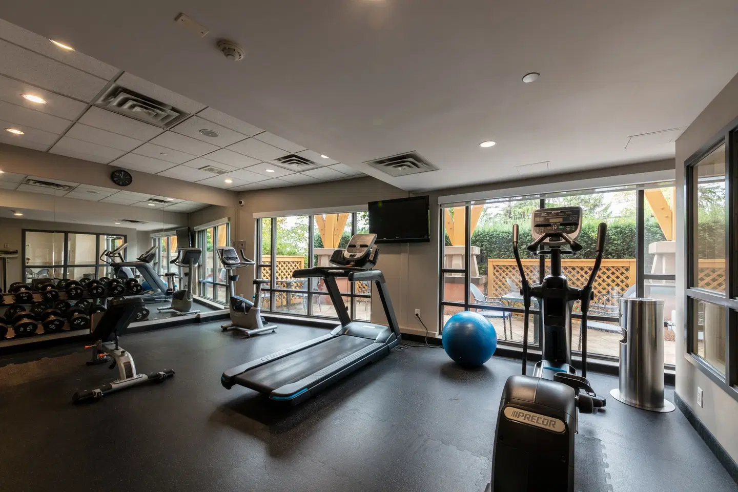 Holiday Inn Express & Suites Riverport Richmond by IHG SPORTS_AND_LEISURE