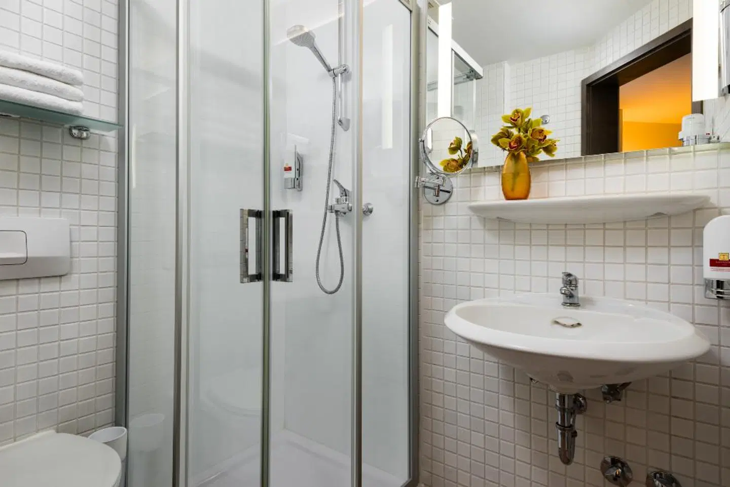 Leonardo Hotel Munich City North Badezimmer