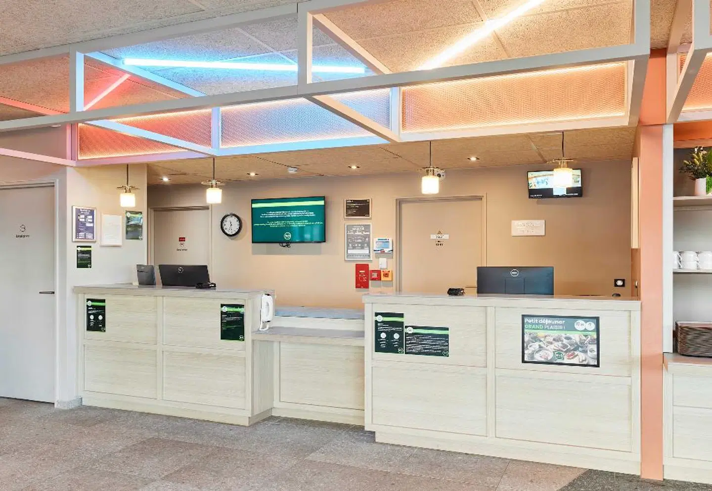 B&B Hotel Marne-La-Vallée Val D'Europe LOUNGE_LOBBY