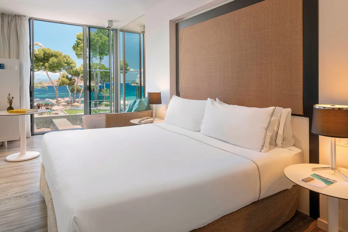 Meliá South Beach ROOM_EXAMPLE