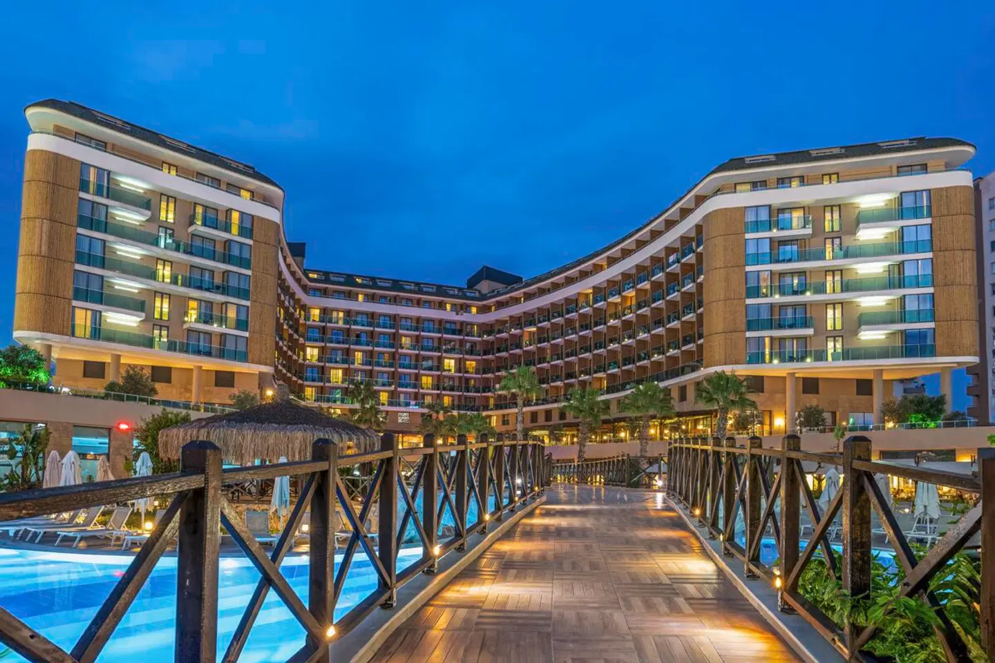 Aska Lara Resort & Spa EXTERIOR