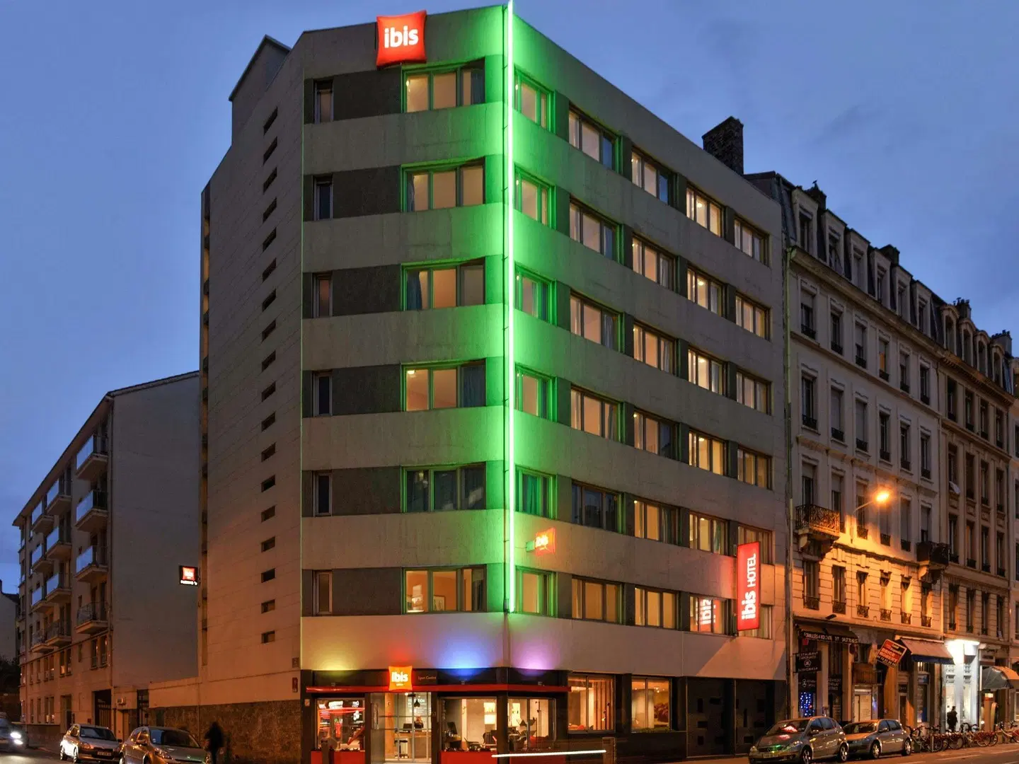 ibis Lyon Centre EXTERIOR