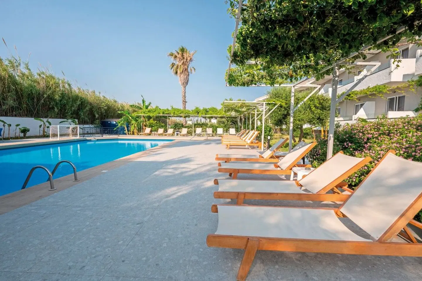 Costa Angela OUTDOOR_POOL