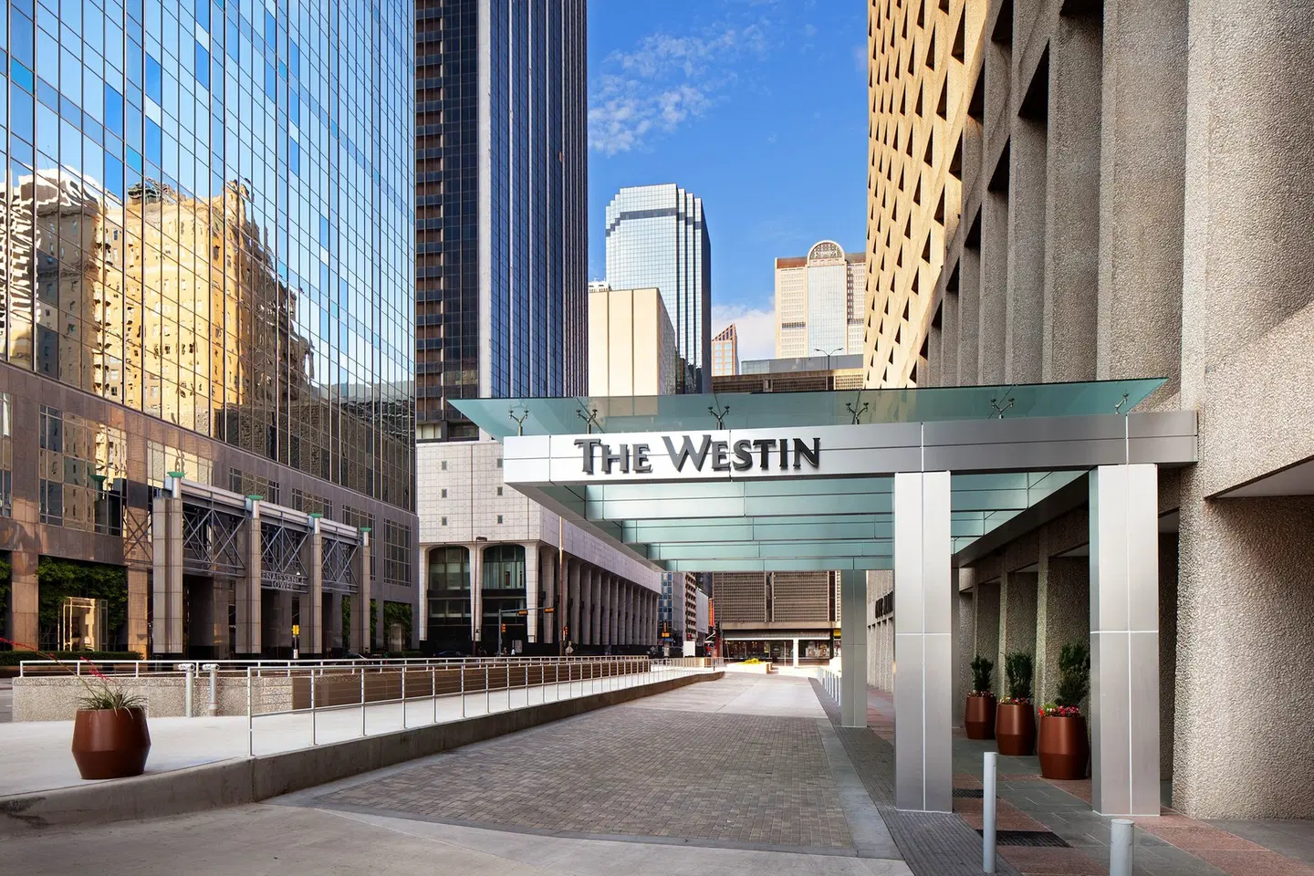 The Westin Dallas Downtown EXTERIOR