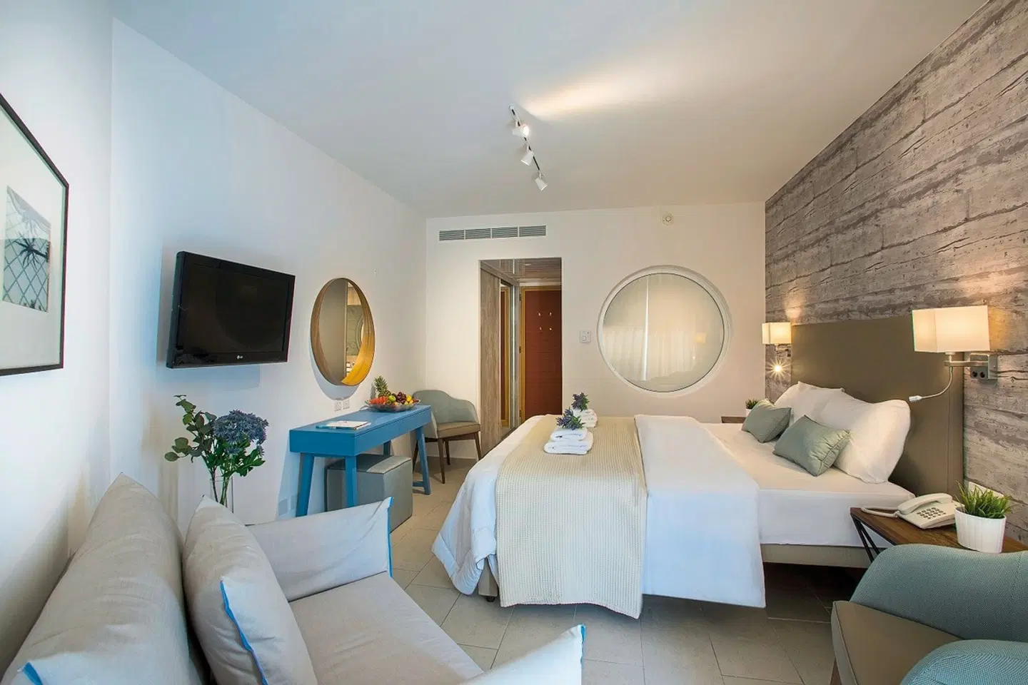 Leonardo Plaza Cypria Maris Beach Hotel & Spa ROOM_EXAMPLE