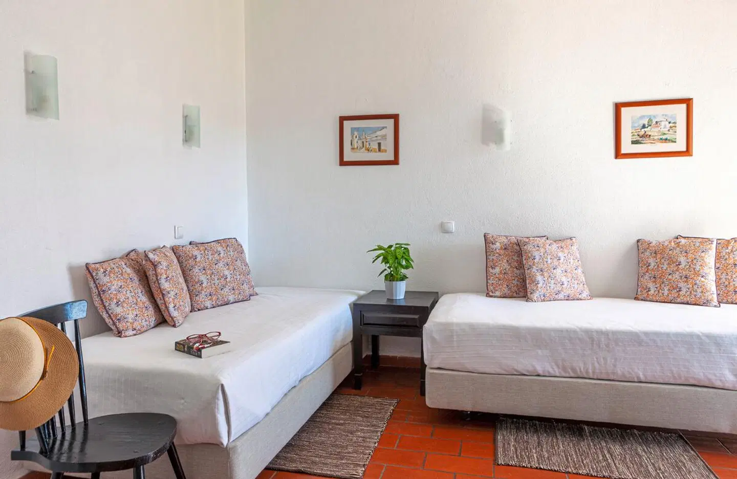 Pedras da Rainha ROOM_EXAMPLE