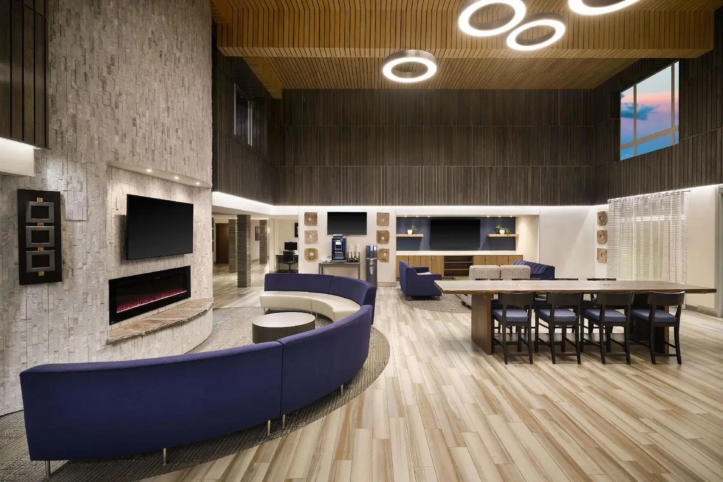 Best Western Plus Prince George Bar