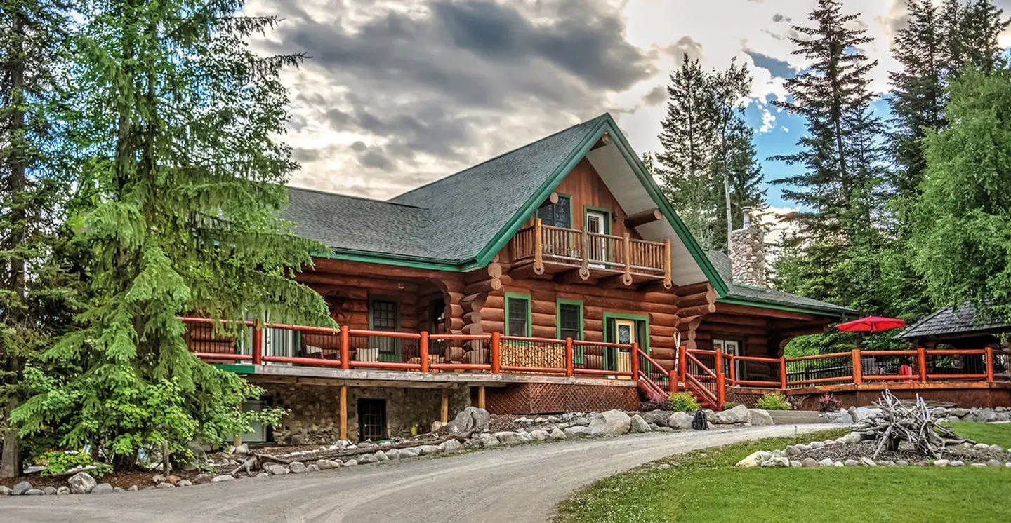 Moberly Lodge EXTERIOR