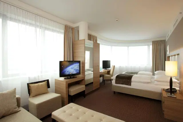 H4 Hotel Berlin Alexanderplatz ROOM_EXAMPLE