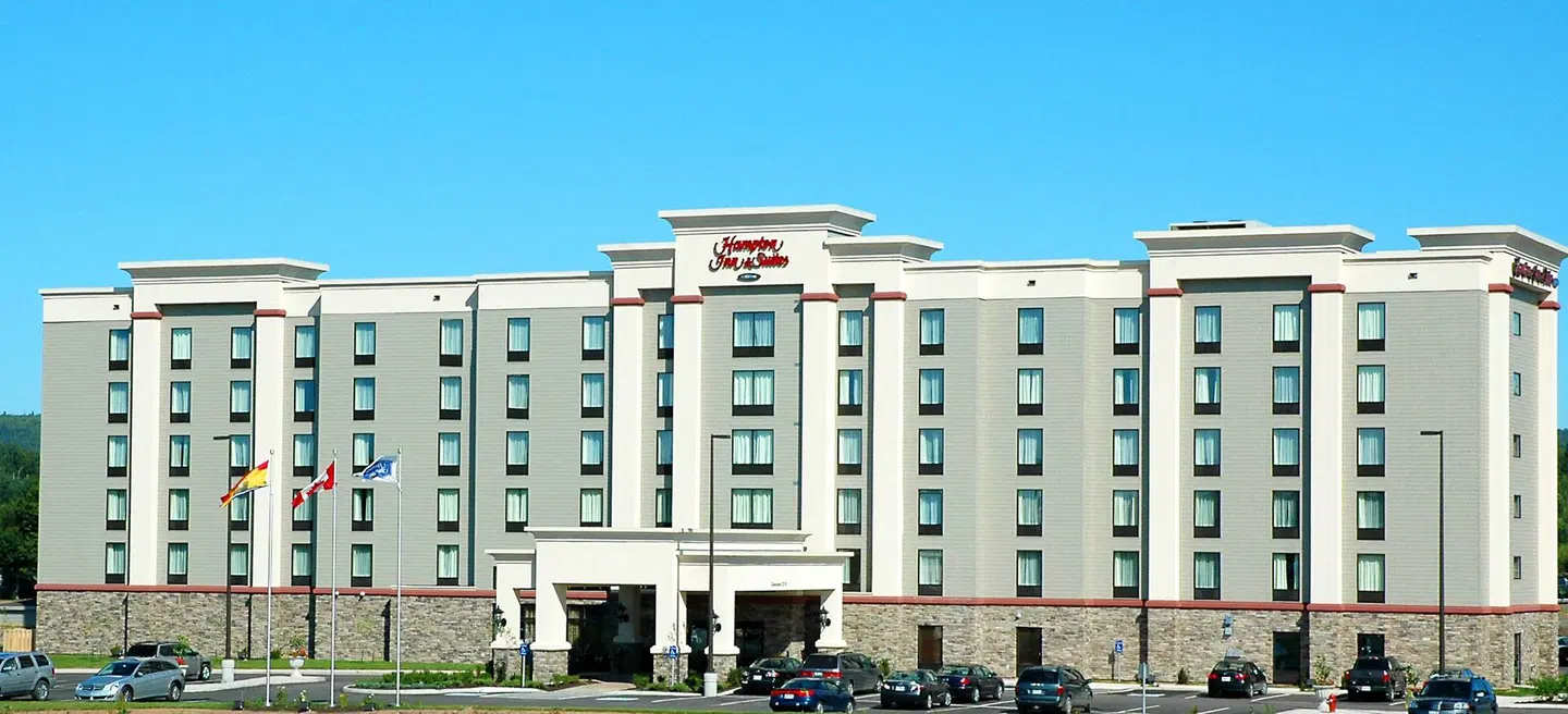 Hampton Inn & Suites by Hilton Moncton EXTERIOR