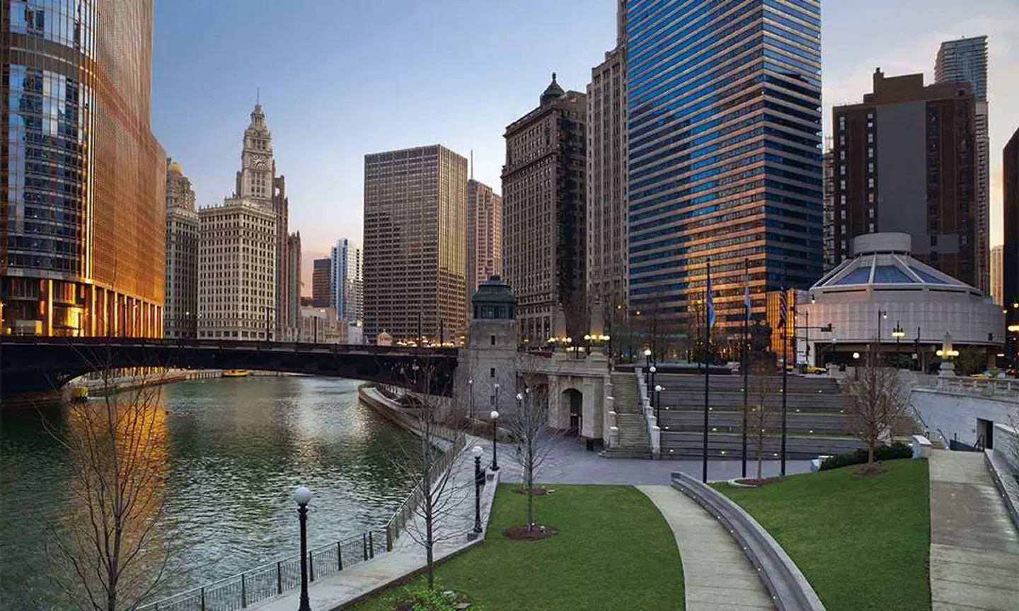 The Royal Sonesta Chicago Downtown OUTDOOR_POOL
