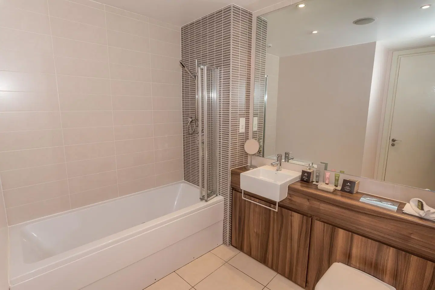 Dream Apartments St Thomas Hall Badezimmer