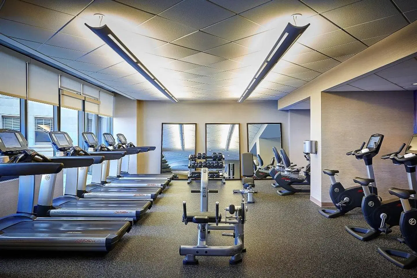 JW Marriott New Orleans SPORTS_AND_LEISURE