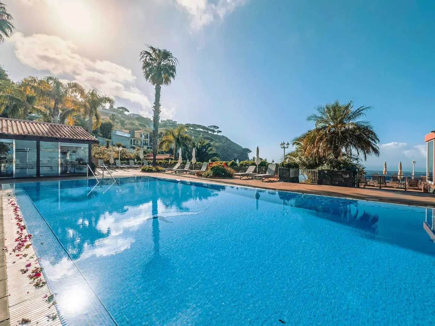 Ocean Gardens OUTDOOR_POOL